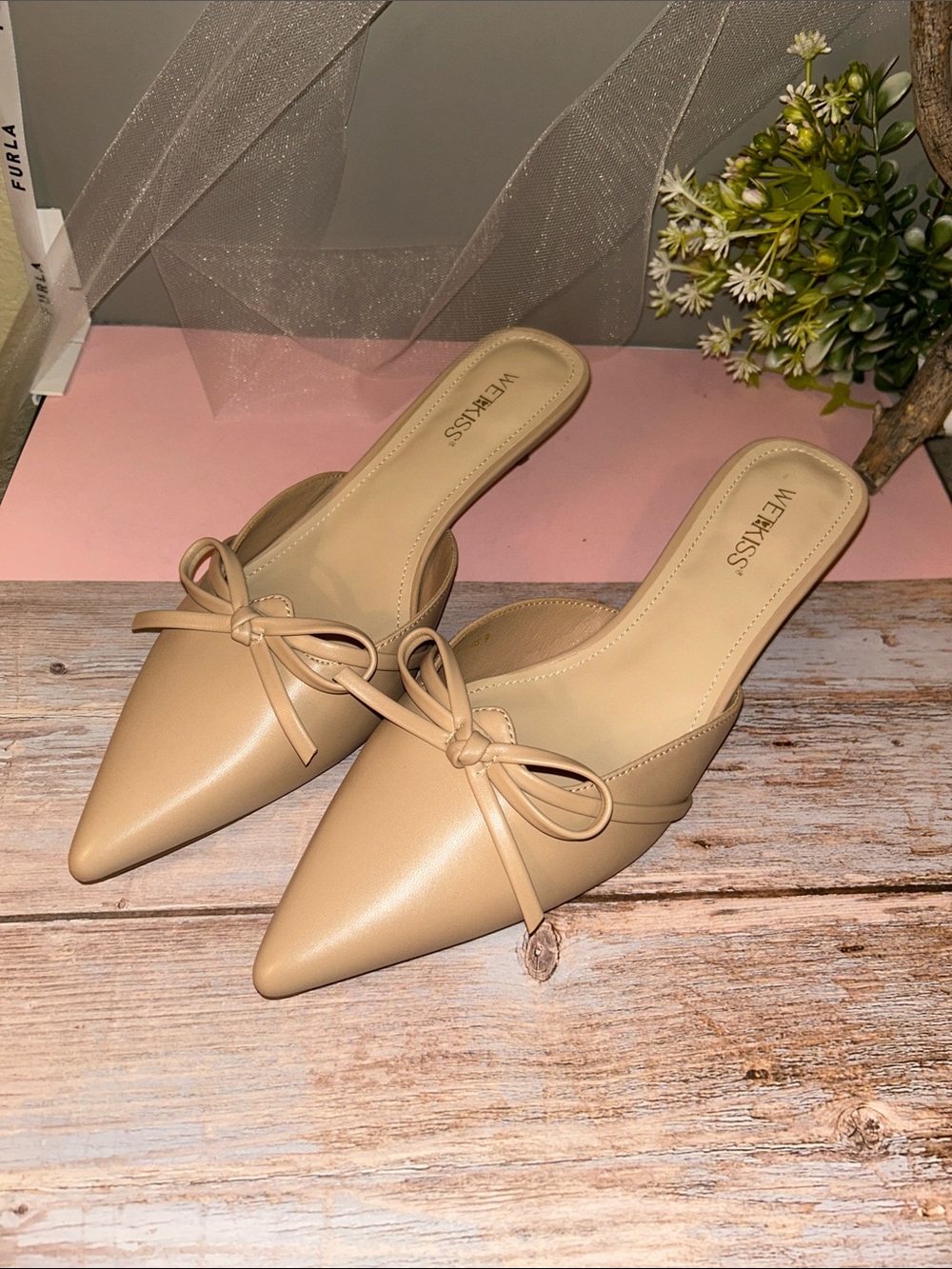 Kitten Heels Mules Closed Toe with Bow